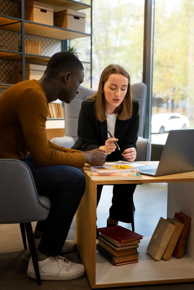 Mentor and mentee in a collaborative session
